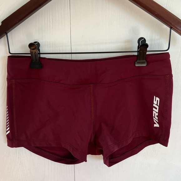 Ladies Virus Data Shorts - Picture 1 of 3